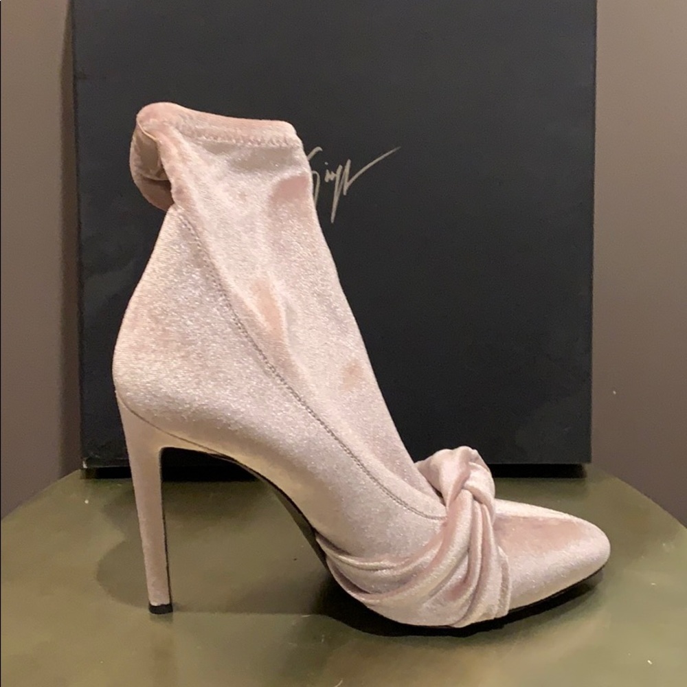 NEW Giuseppe Zanotti high heel velvet booties